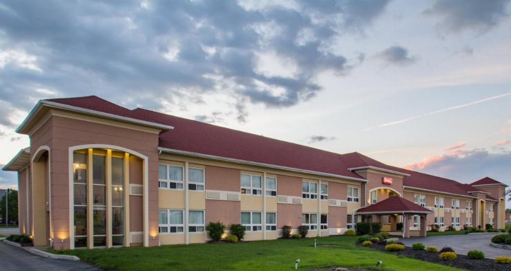 Red Roof Inn Batavia Image 26