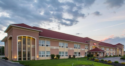 Red Roof Inn Batavia image 26