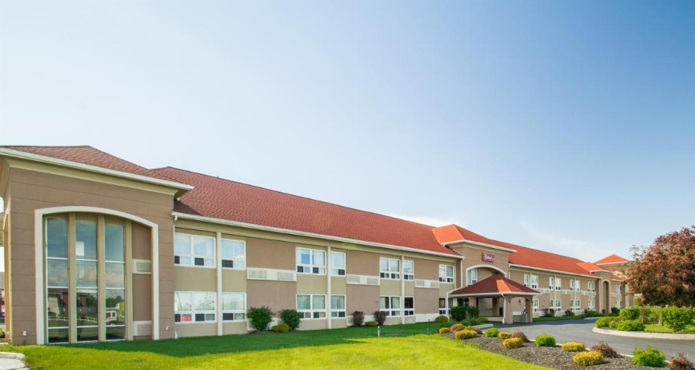 Red Roof Inn Batavia Image 29