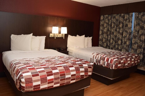 Red Roof Inn Batavia image 4